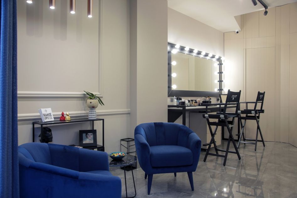 ingresso make-up studio Francesco Riva